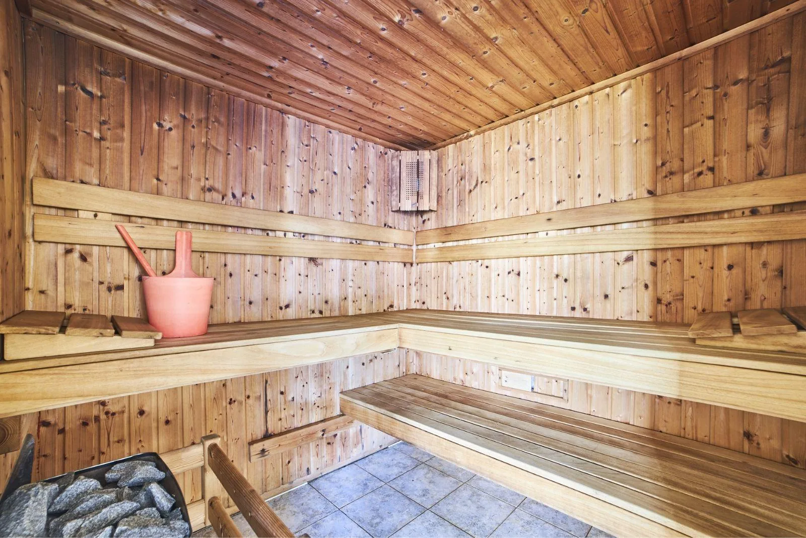 Vila Fontána s krytým bazénem — fotografie 7