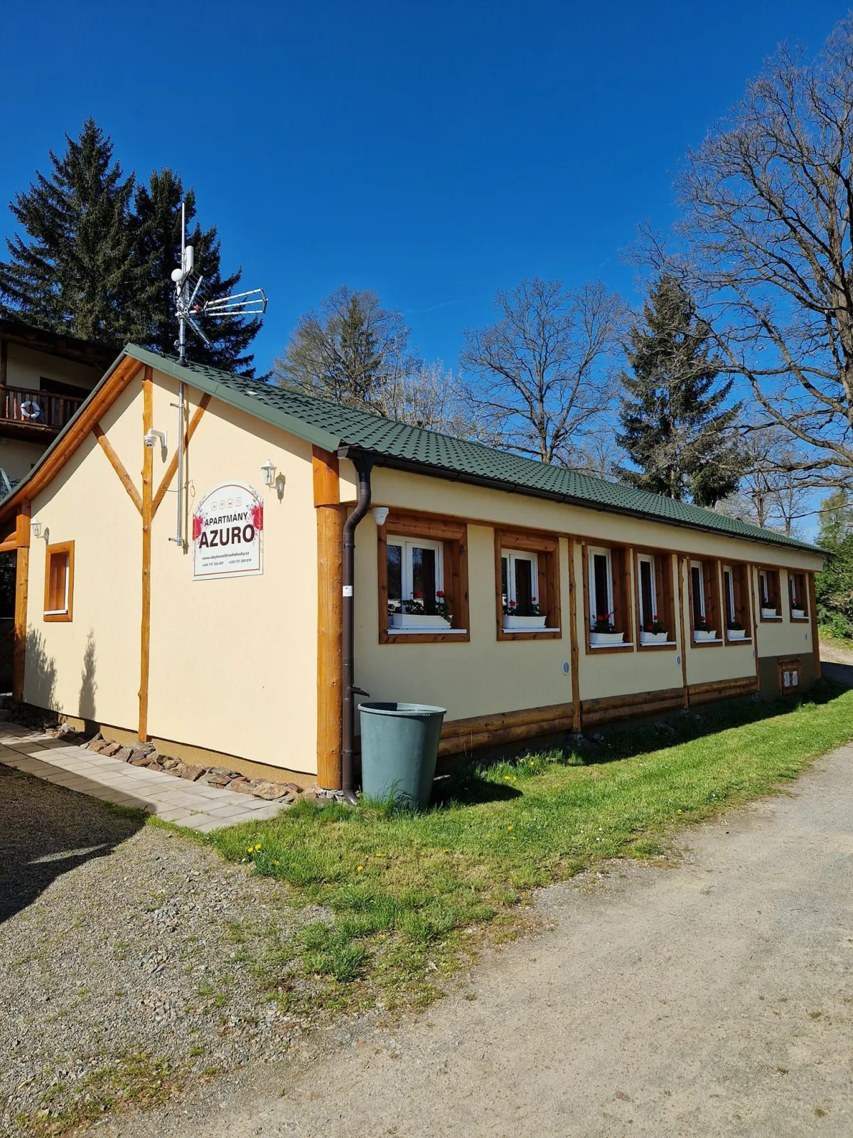 Apartmány Azuro u přehrady Hracholusky — APARTMENT in Pňovany