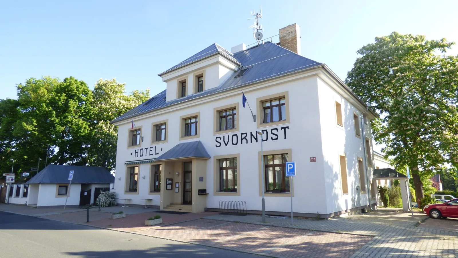 Hotel Svornost — HOTEL in Dolní Počernice