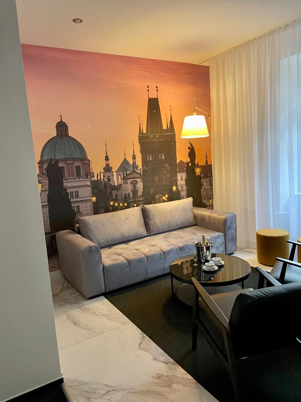 A1 Royal Plaza — photo 6