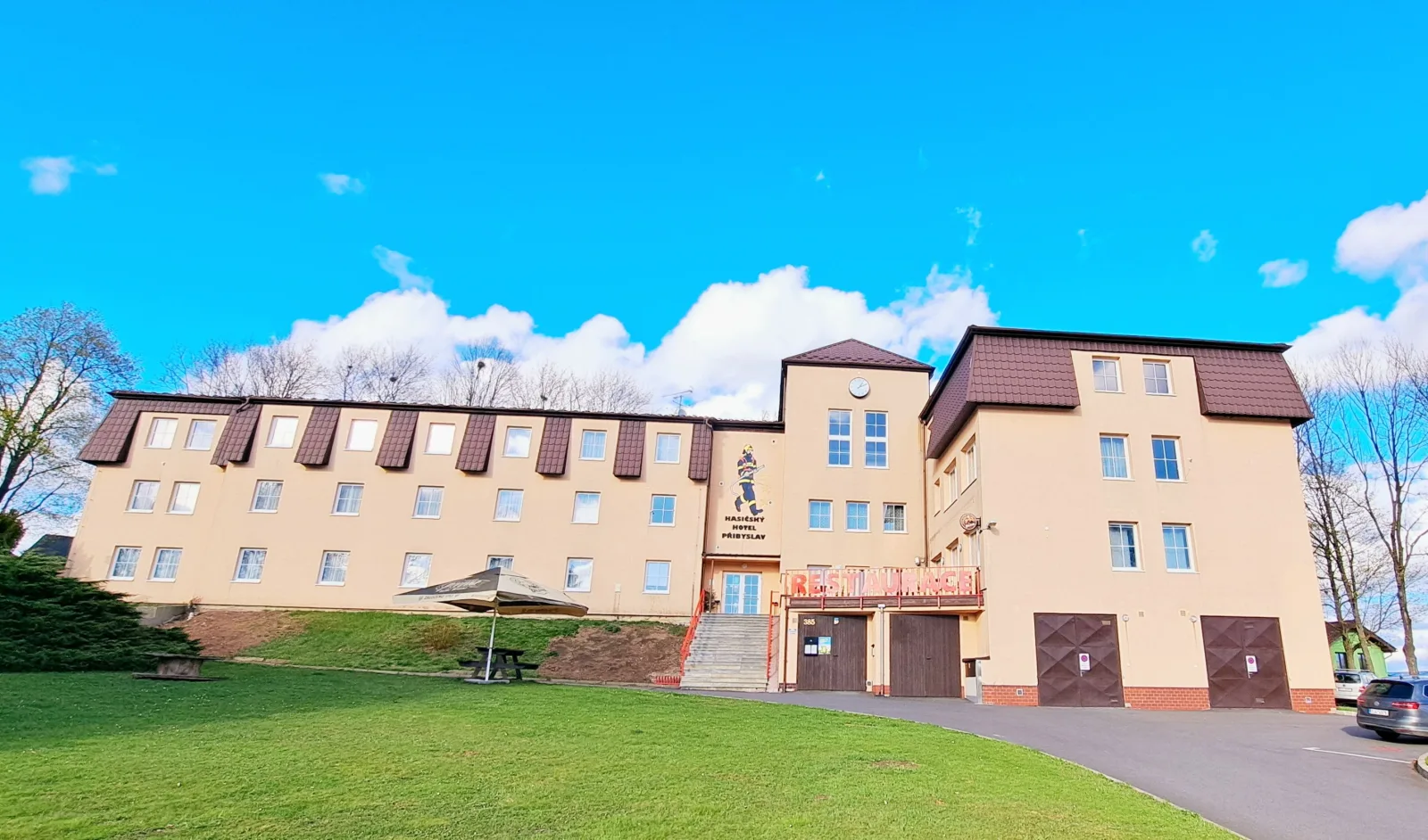 Hasičský hotel Přibyslav — HOTEL itt: Přibyslav