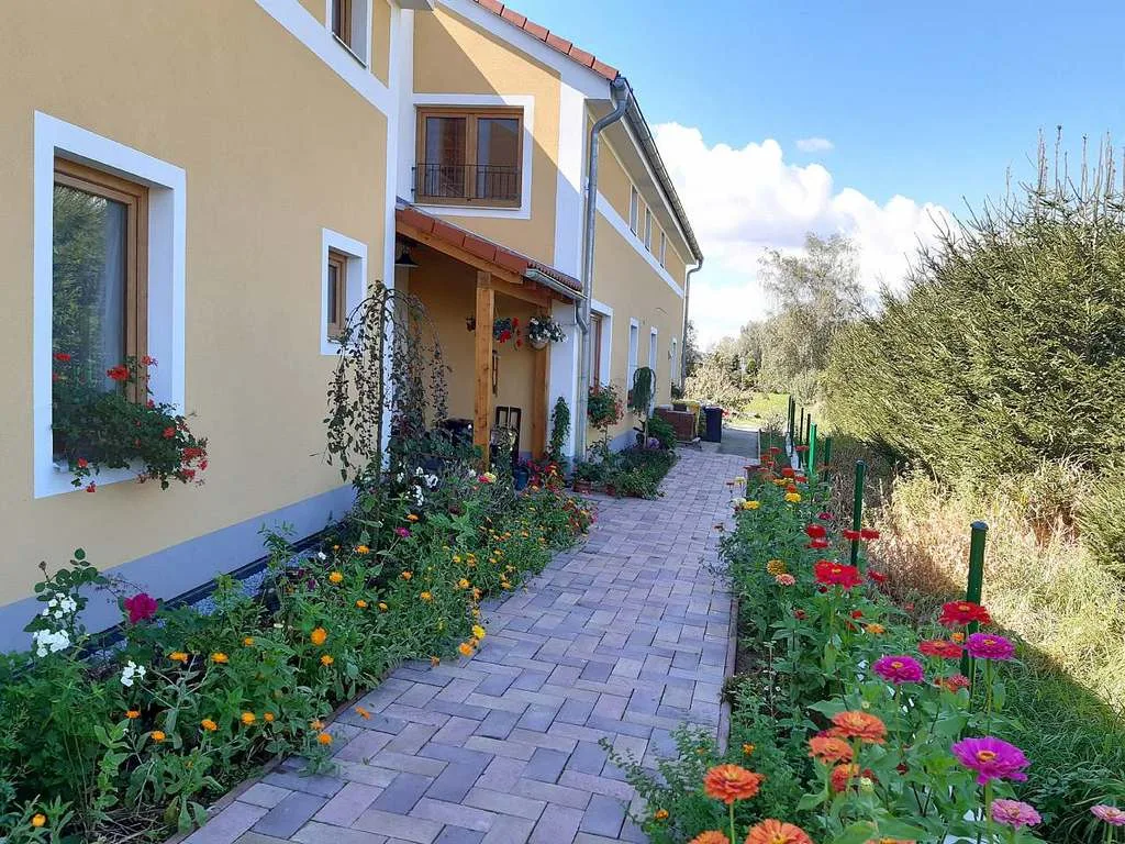 Apartmány Dlouhá louka — APARTMENT in Rejta