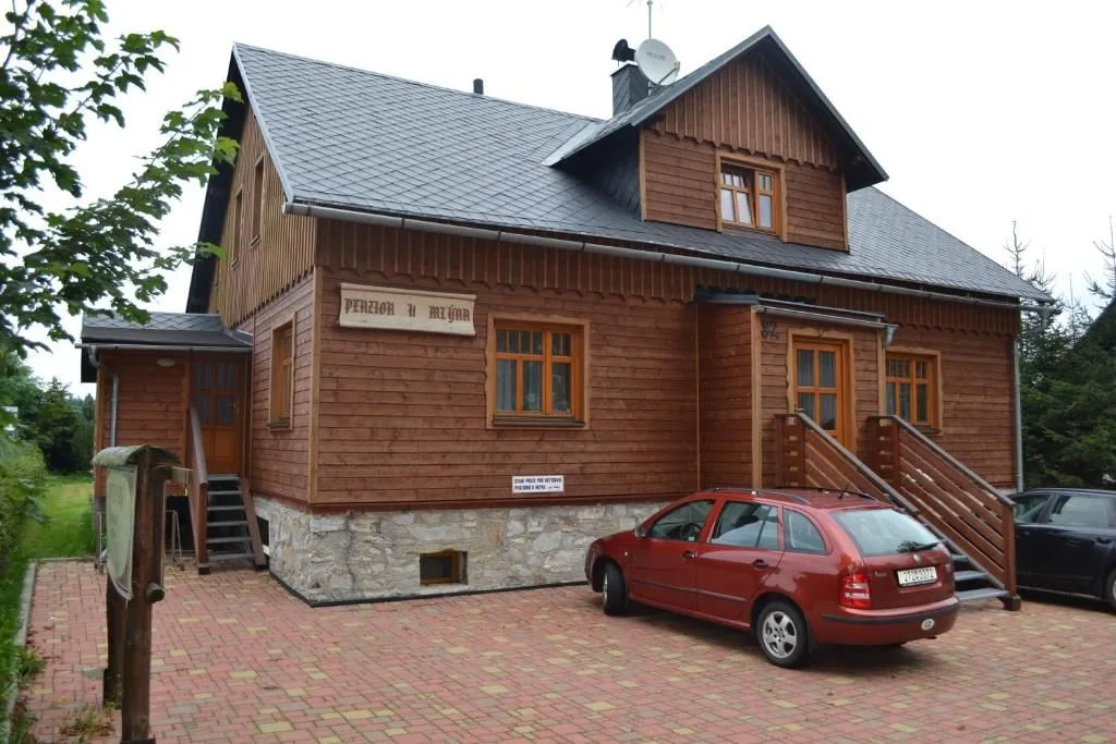 Penzion U Mlýna — PENSJONAT w Rejvíz