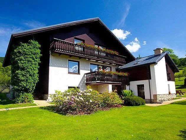 Apartmánový dům Bahýnka — APARTMENT in Rokytno