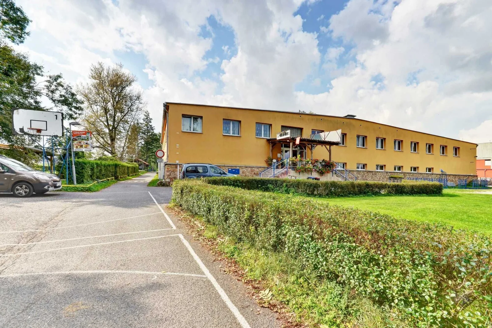 Sporthotel BK Pod Lipou — HOTEL in Roudnice nad Labem