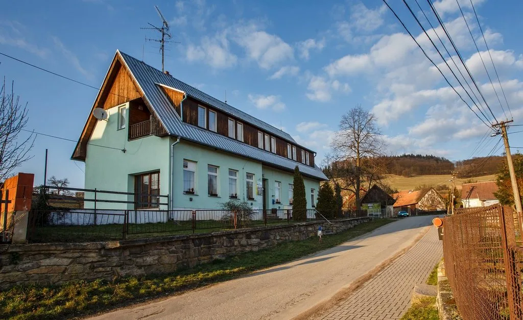 Turistická ubytovna Chlébské — CABIN in Skorotice
