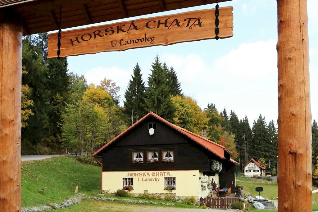 Horská Chata U Lanovky — PENSJONAT w Stachy