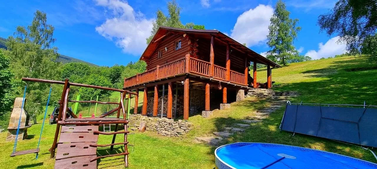 Kanadský srub Stříbrnice — CABIN in Stříbrnice