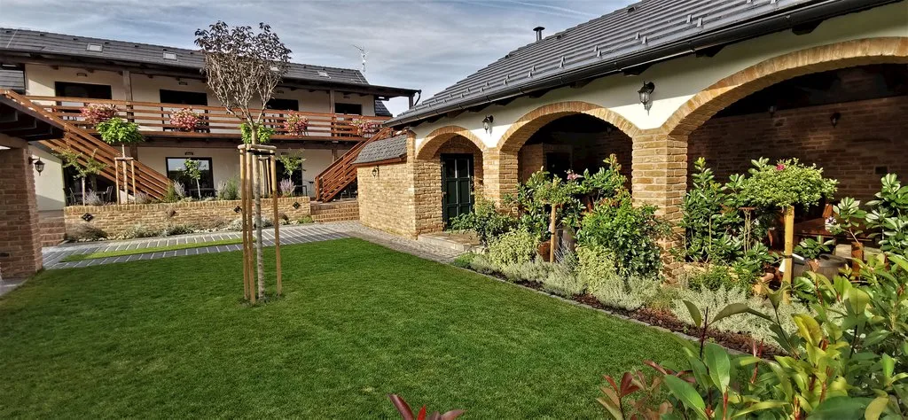 Apartmány pod Pálavou — APARTMENT in Starovičky