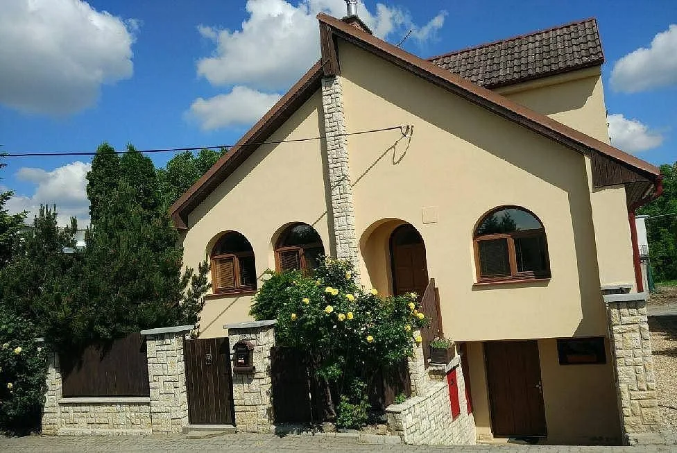 Ubytování U Luže — COTTAGE in Starovičky