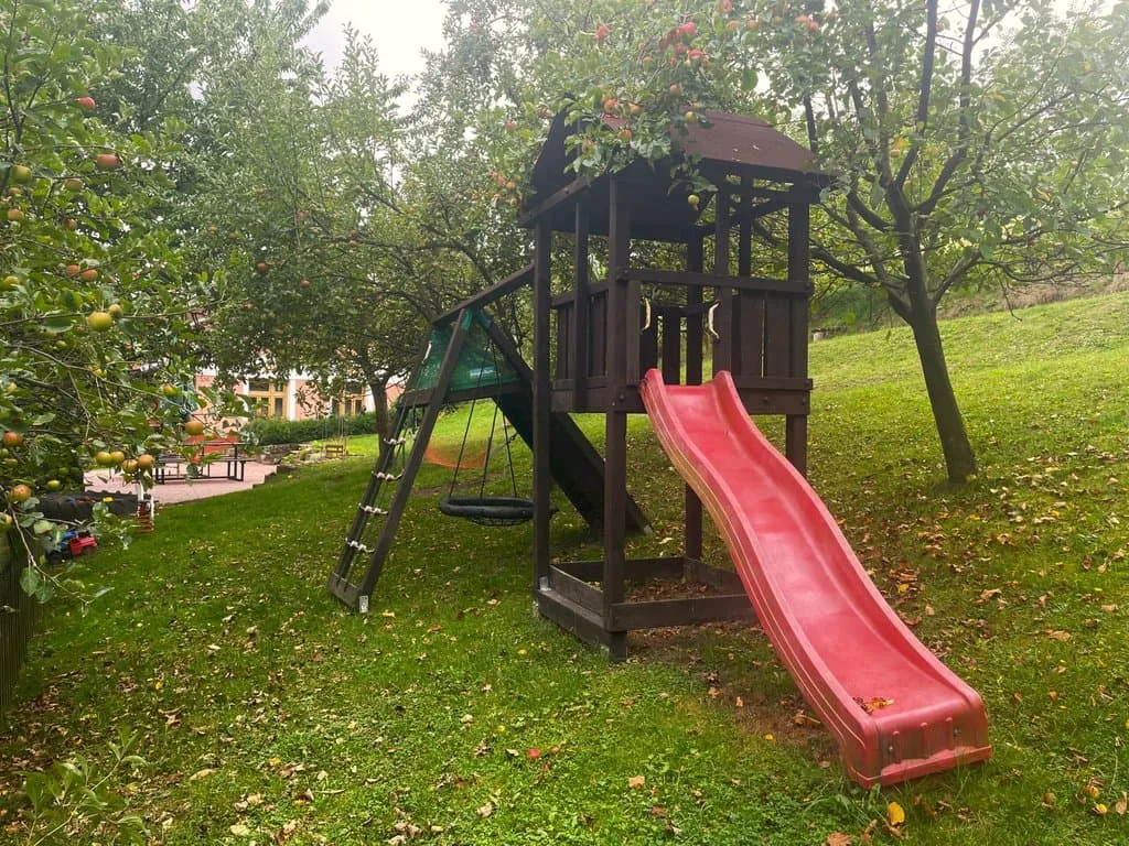Chalupa nad údolím Vláry — fotografie 3