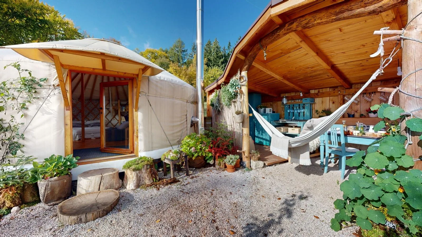 Glamping Čihadlo — GLAMPING in Třebihošť