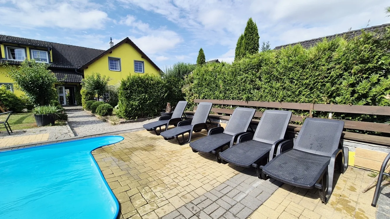 Penzion U Draka — GUESTHOUSE in Třeboň