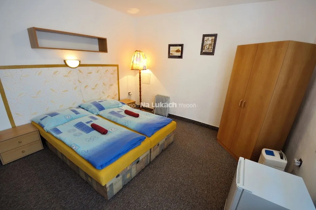 Penzion Na Lukách — GUESTHOUSE in Třeboň