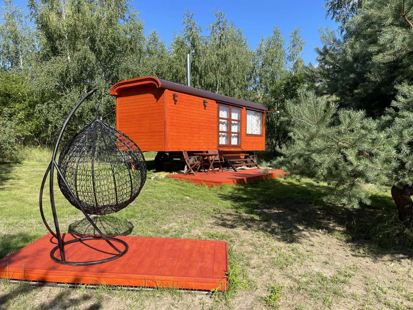 Maringotka Veverka — GLAMPING in Tuřice