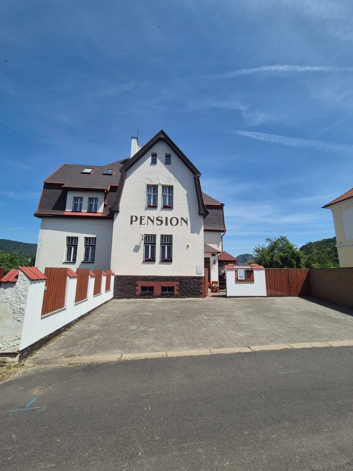 Pension Stará fara Svádov — PANZIÓ itt: Ústí nad Labem