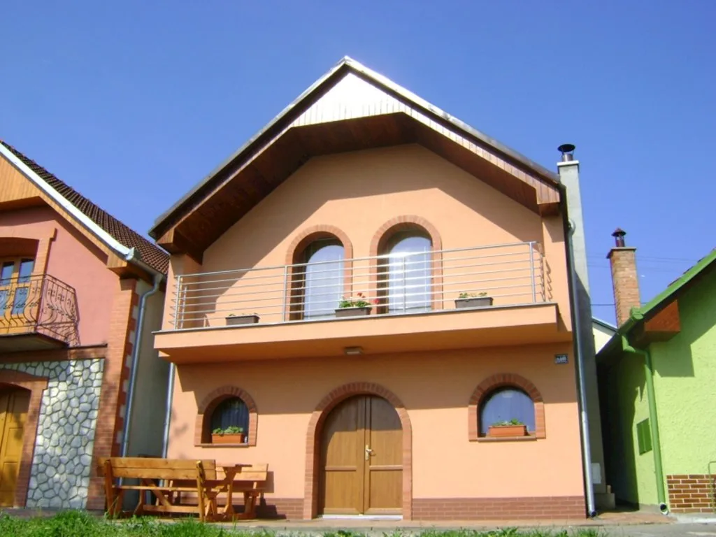 Vinný sklípek Na Vyhlídce — GUESTHOUSE in Velké Bílovice