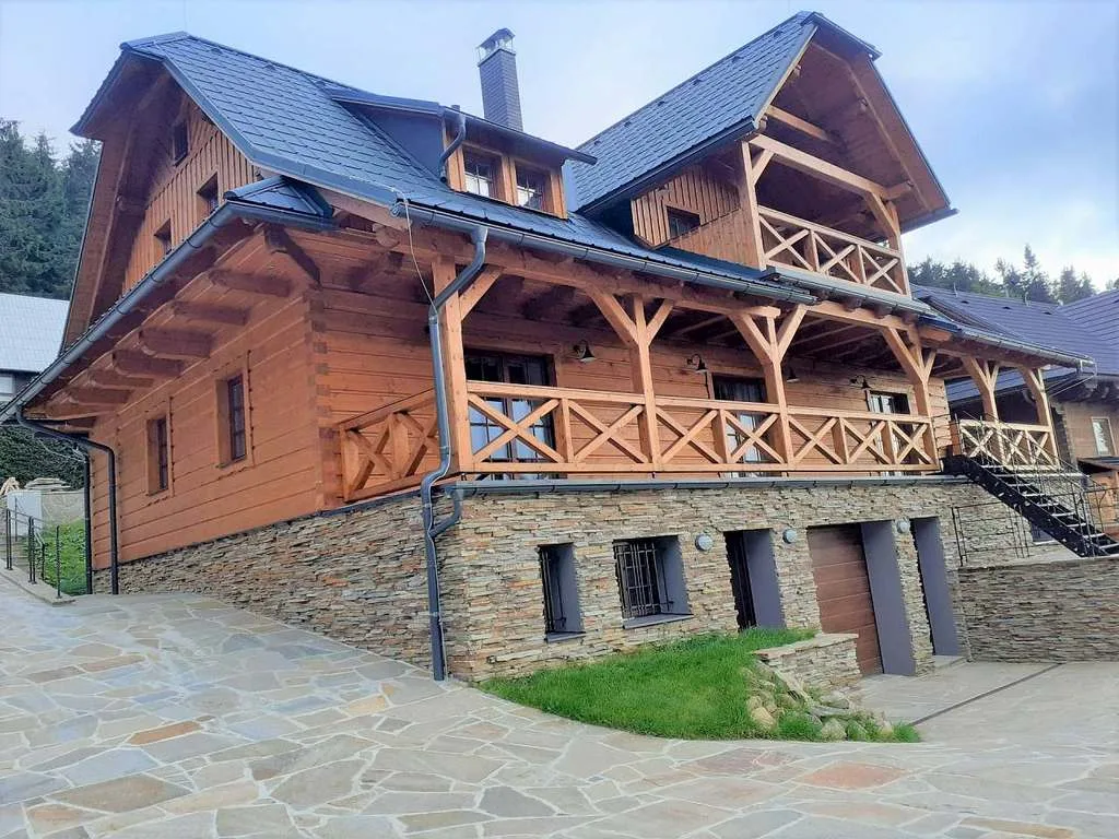 Apartmány pod Javorníkem — APARTMENT in Velké Karlovice