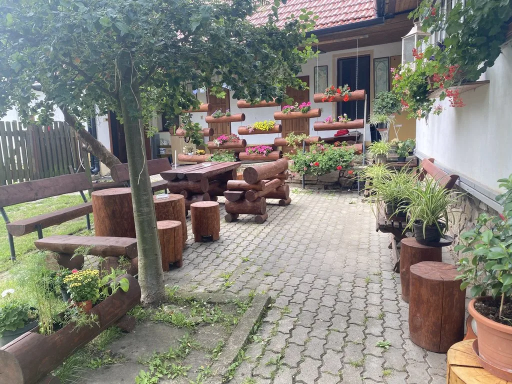 Penzion U Osady — GUESTHOUSE in Veverské Knínice