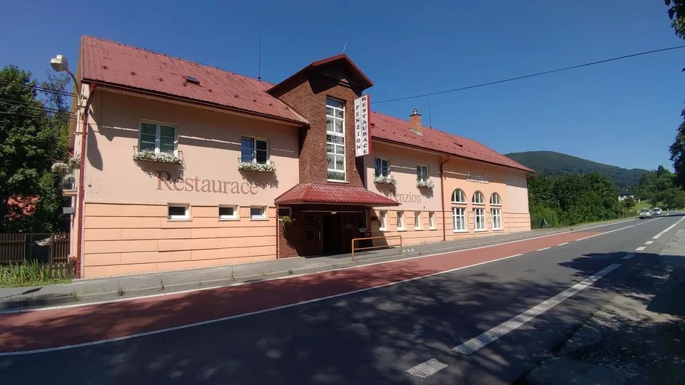Penzion a restaurace Janoštík — GUESTHOUSE in Vsetín