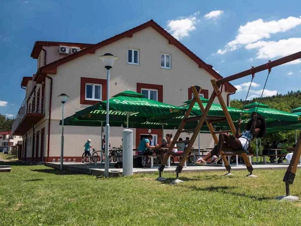 Penzion U Výra — GUESTHOUSE in Výrovice