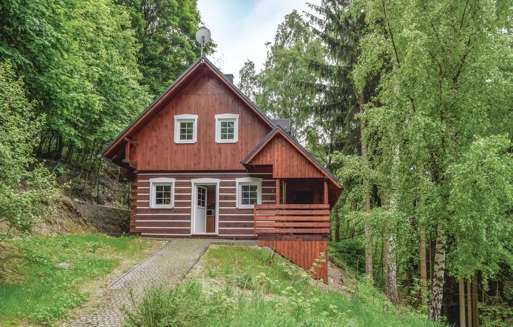 Roubenka na kopečku — COTTAGE in Zlatá Olešnice