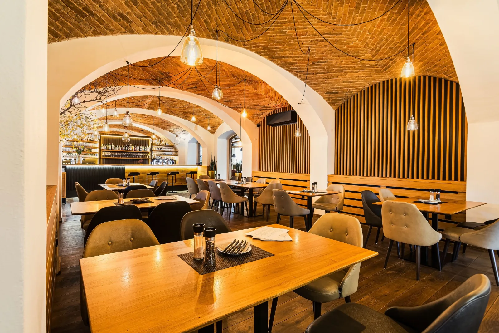 Hotel Mariel — HOTEL in Znojmo