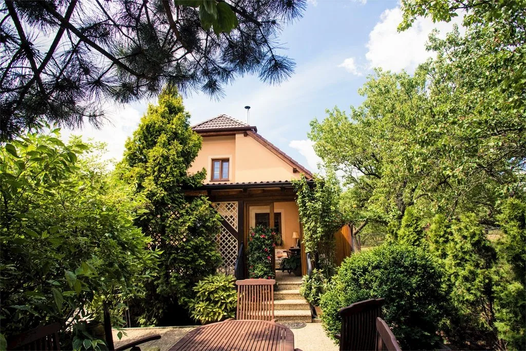 Zahradní Penzion — GUESTHOUSE in Znojmo